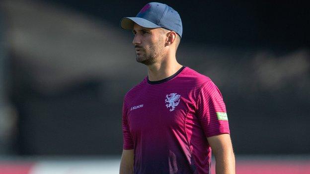 Lewis Gregory: Somerset all-rounder extends contract until end of 2023 thumbnail