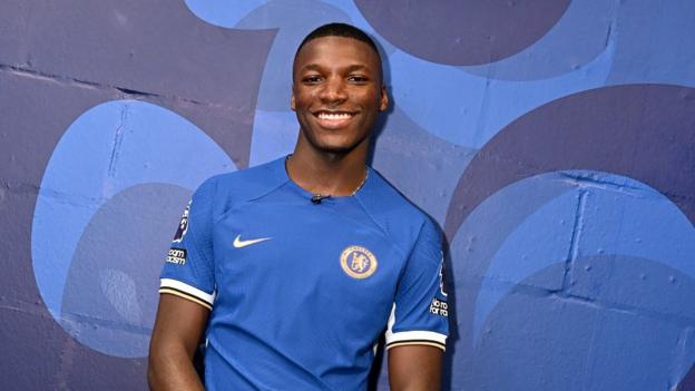 Caicedo in a Chelsea shirt