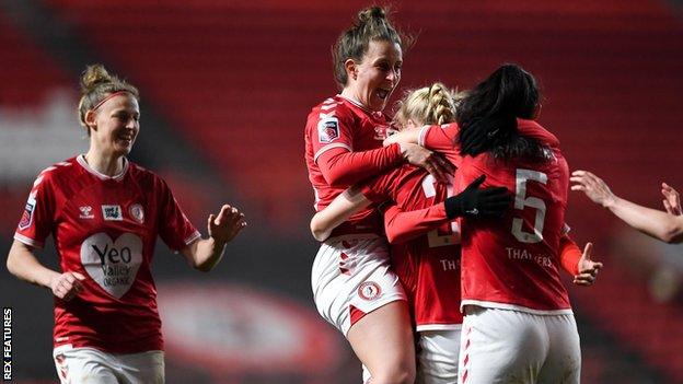 El Bristol City celebra un gol