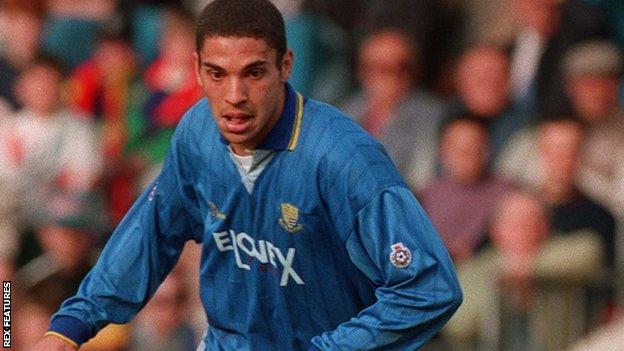 Stan Collymore in action for Southend