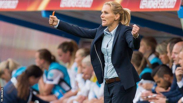 Head coach Sarina Wiegman of the Netherlands gestures during their Group A match between Netherlands and Norway at Euro 2017