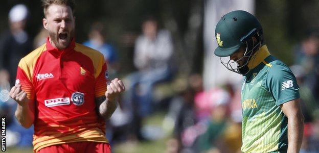 Zimbabwe's Kyle Jarvis celebrates after he dismissed South Africa captain JP Duminy in a match in 2018