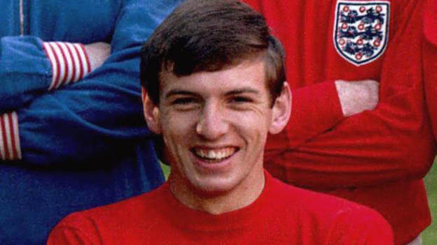 Martin Peters obituary - 'a trailblazer for modern midfielders' thumbnail