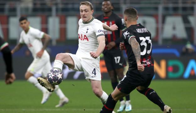 Oliver Skipp wins the ball