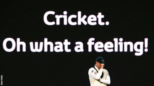 Steve Smith looked frustrated as England rode their luck