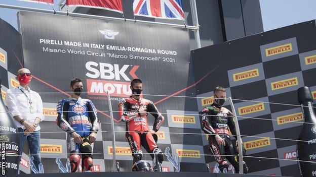 Mondiale Superbike: Jonathan Rea di nuovo terzo, Toprak Razgatlioglu vince la seconda gara