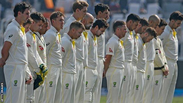 Australia hold a minute's silence for Shane Warne