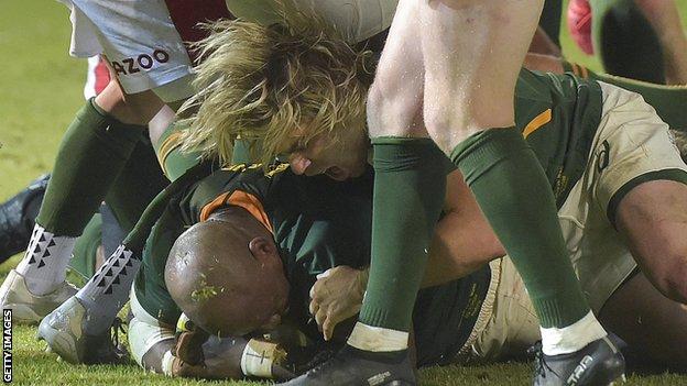 South Africa 32-29 Wales: Welsh hearts broken by last kick of Springboks thriller