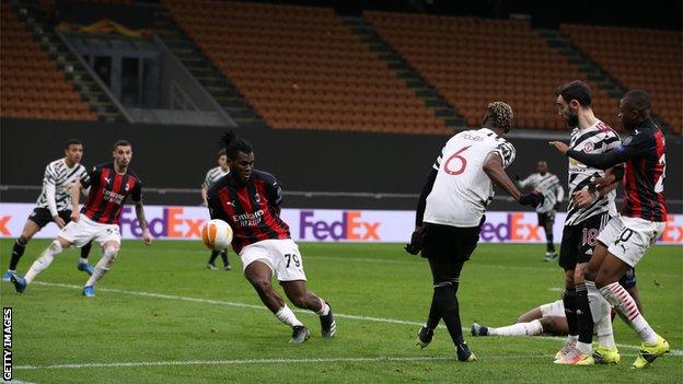 Ac Milan 0 1 Man Utd 1 2 Agg Paul Pogba Scores Winner As Visitors Into Europa League Last Eight Bbc Sport