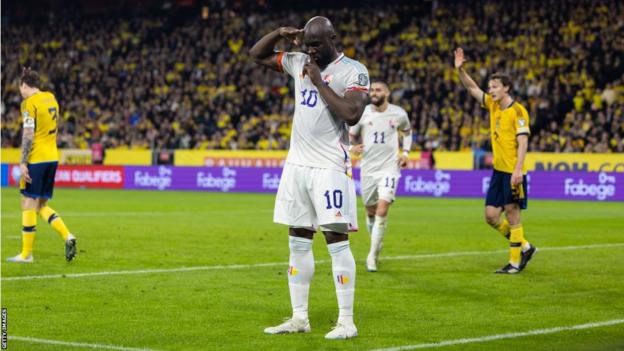 Sweden 0-3 Belgium: Romelu Lukaku scores hat-trick as Zlatan Ibrahimovic returns