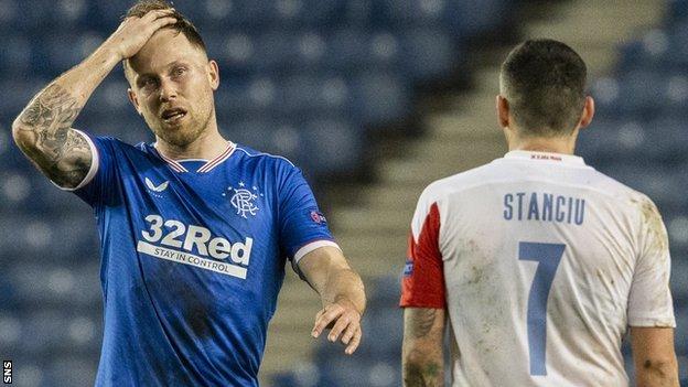 Rangers 0-2 Slavia Prague (1-3 agg): Steven Gerrard's side have two men  sent off in exit - BBC Sport