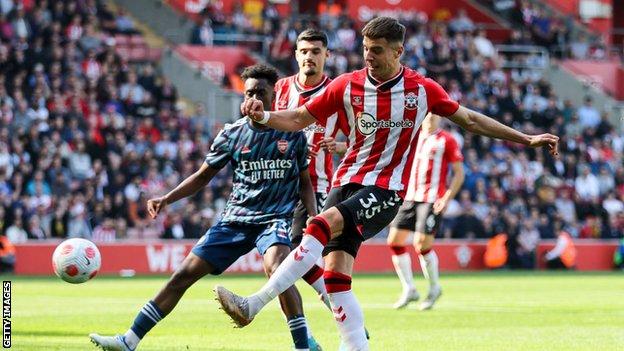 Jan Bednarek, Southampton, Arsenal