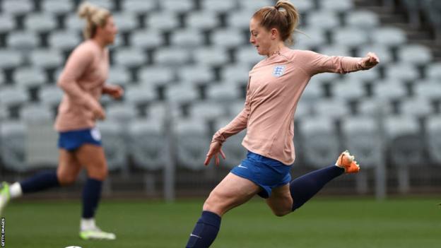 Keira Walsh training before England's game against Nigeria
