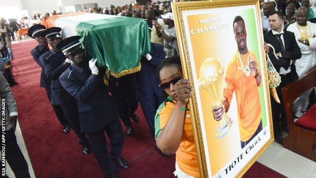 Pallbearers at Cheick Tiote's funeral