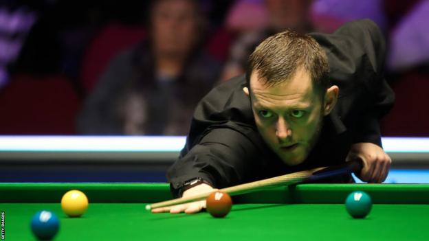 Mark Allen playing snooker