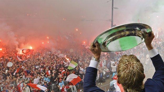 Feyenoord fans and Dirk Kuyt