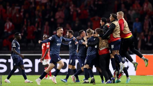 Union Berlin 2-3 Braga: Andre Castro scores stoppage-time winner for 10-man visitors - BBC Sport