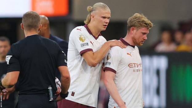 Kevin de Bruyne injury: Manchester City midfielder to miss up to four  months of the season - BBC Sport