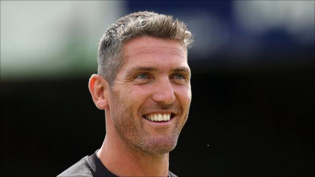 James Hook: Ospreys and Wales back to retire at end of season - BBC Sport