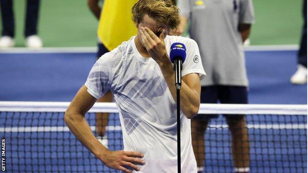 Alexander Zverev hält eine emotionale Zweitplatzierung