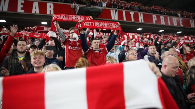 Nottingham Forest fans