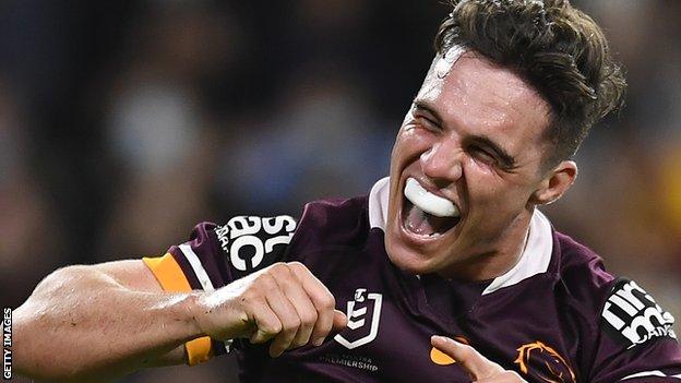 Brodie Croft: Salford Red Devils to sign Brisbane Broncos half