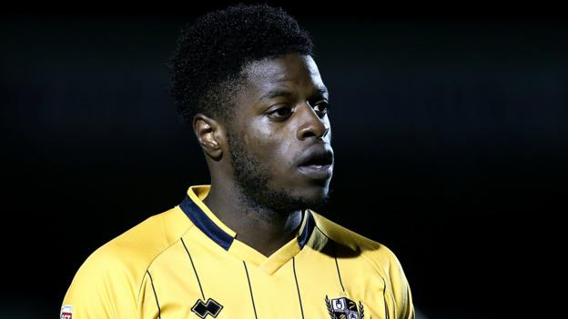 formula news contract 1 former Hooper: on striker Grimsby Vale Port Town sign JJ