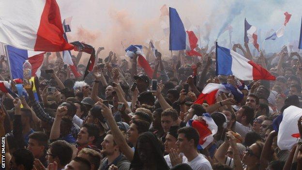 France football fans