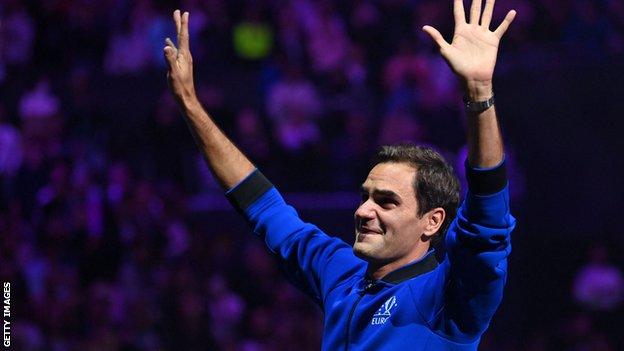 Roger Federer waves goodbye after the final match of his career at the Laver Cup