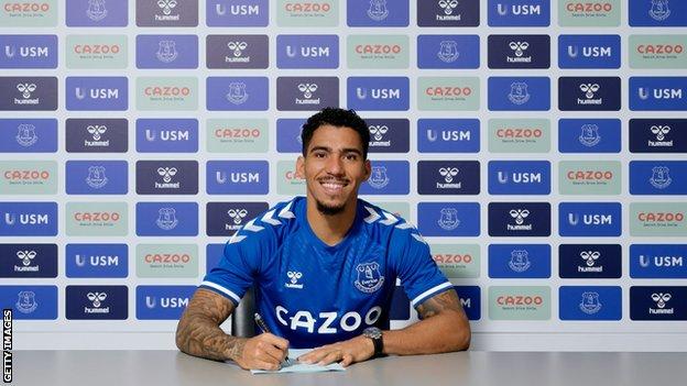 Allan Everton Sign Brazilian Midfielder For 21m From Napoli On Three Year Deal Bbc Sport