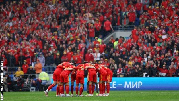 Wales huddle