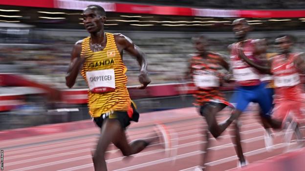 Joshua Cheptegei in action in the 5000m race en route to winning gold at the Tokyo Olympic Games in 2021