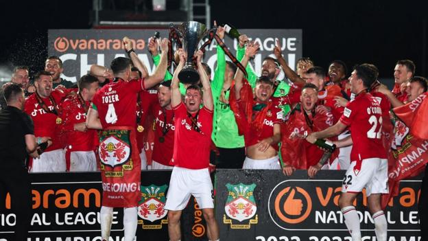 Wrexham: Wrexham promoted to Football League - BBC Newsround