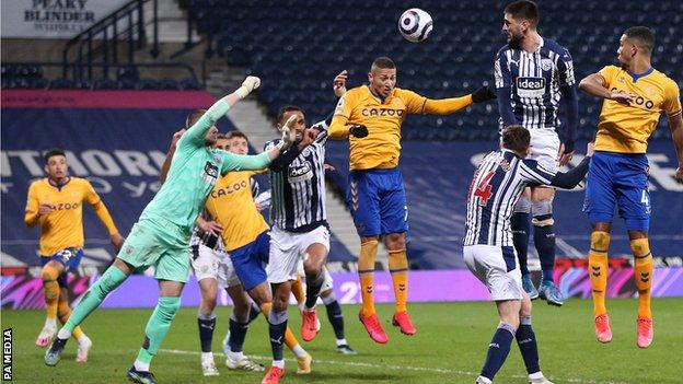 West Brom 0 1 Everton Richarlison Scores Only Goal At The Hawthorns Bbc Sport