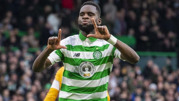 Celtic beat Motherwell to stay top of table by a goal