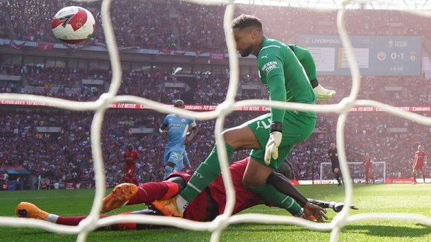 Sadio Mane epitomised Jurgen Klopp's pressing plea by closing down Manchester City keeper Zack Steffen for Liverpool's second goal.