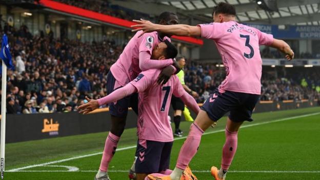 Everton celebrate