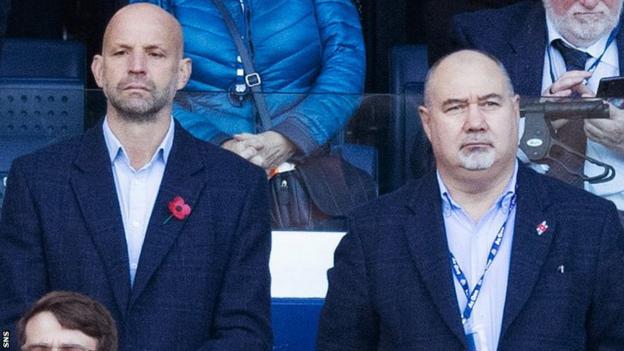 Jim Mallinder and Mark Dodson watch a game
