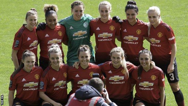 Man Utd Women beat Aston Villa Ladies 12-0 in Women's Championship opener -  BBC Sport