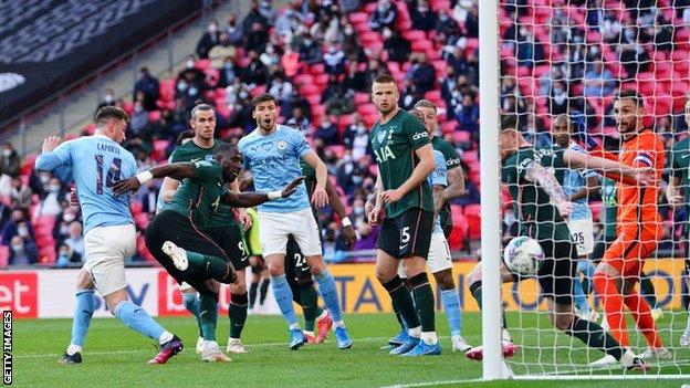 Aymeric Laporte scores for Manchester City against Tottenham