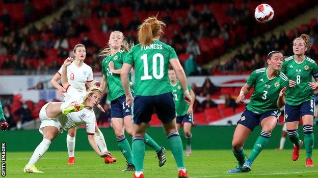 Beth Mead scores for England