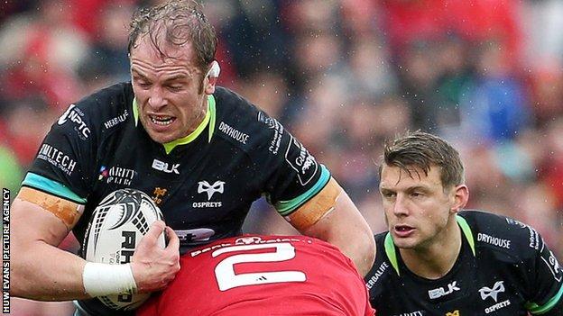 Alun Wyn Jones in action for Ospreys against Munster in May 2017