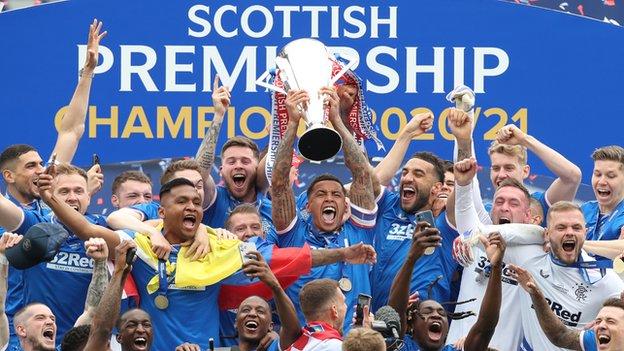 James Tavernier lifts Scottish Premiership title