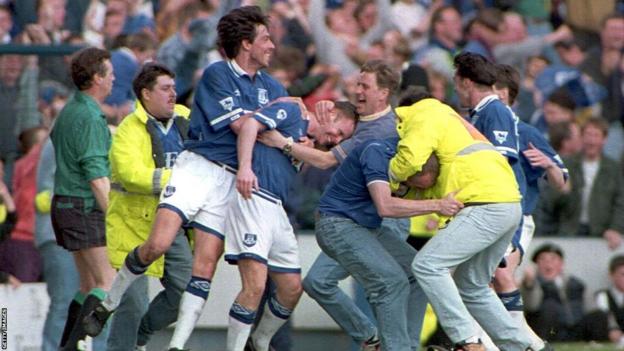 Graham Stuart celebrates scoring the winning goal against Wimbledon on the final day of the 1993/94 season