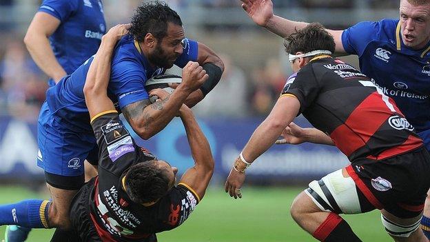 Isa Nacewa (left) in actuon for Leinster