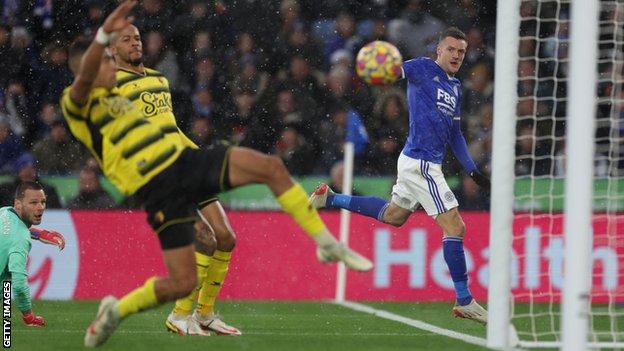 Leicester 4 2 Watford Jamie Vardy Scores Two On Claudio Ranieri S Return To The King Power Stadium c Sport