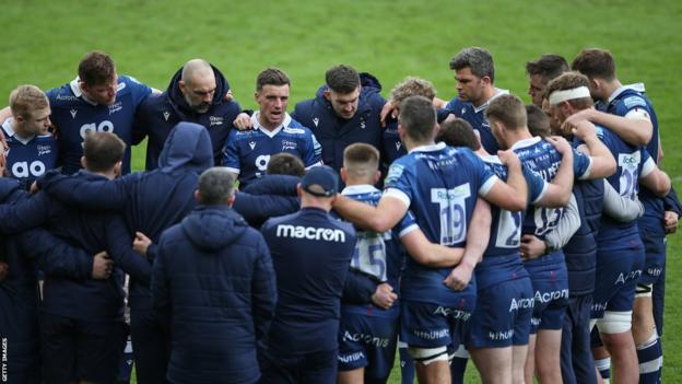 Sale's team talk after their loss to London Irish