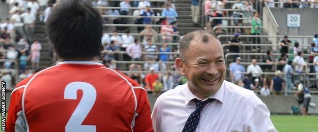 Eddie Jones (R)