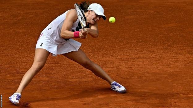 Iga Swiatek in action at the Madrid Open