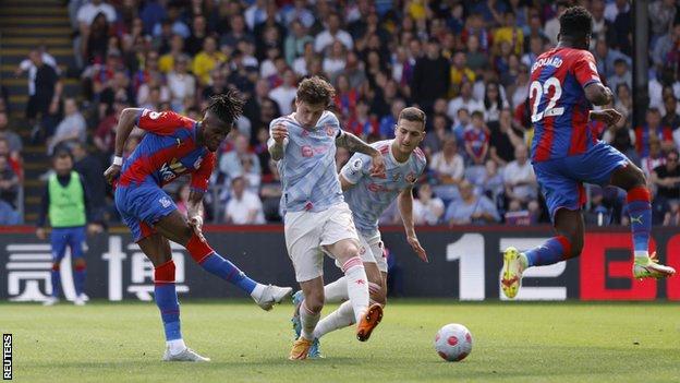 Crystal Palace 1-0 Man Utd: Wilfried Zaha scores winner in Ralf Rangnick's  last game - BBC Sport